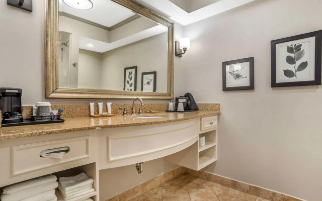 Country Inn & Suites by Radisson, Metairie (New Orleans), LA