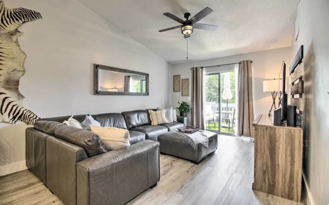 Hinesville Condo: Grill, 4 Mi to Fort Stewart