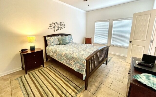 Mermaid Mansion 3 Bedroom Home by Redawning