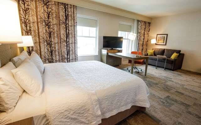 Hampton Inn and Suites Manchester