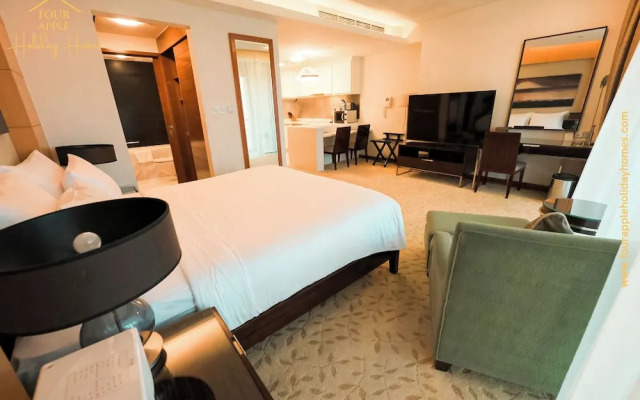 Studio with Thrilling Burj Khalifa View