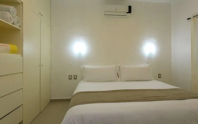 Da Vinci  102 by Praia