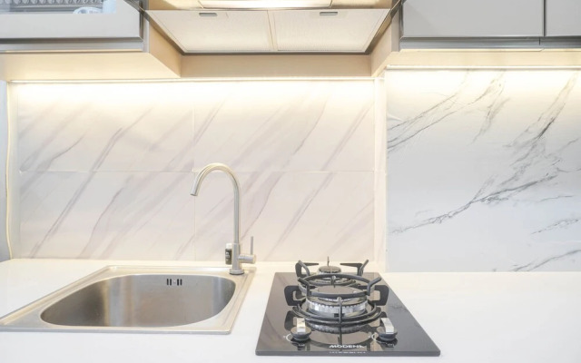 Nice And Strategic Studio At Daan Mogot City Apartment