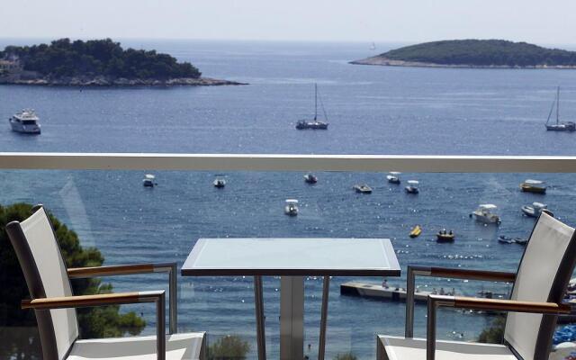 Amfora Hvar Grand Beach Resort
