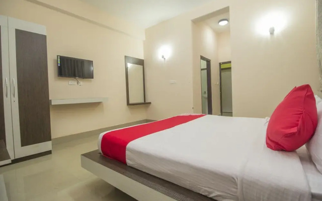 OYO 28084 Hotel Pangolin