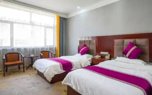 Denon Hotel