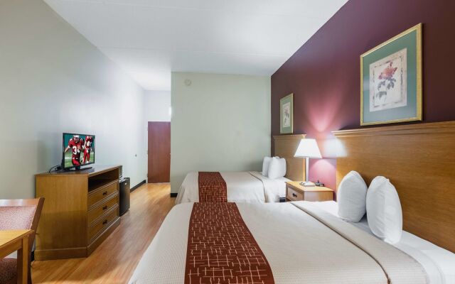 Red Roof Inn Hendersonville