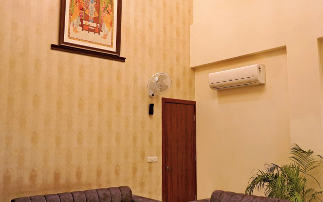 The Grand Manmuralidhar