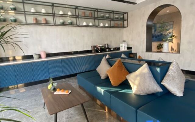 Orange Hotel (Beijing Yansha Liangma River)