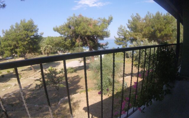 Rainbow Bay Ozdere Beach Hotel