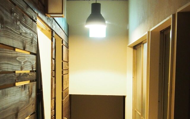 328 Hostel & Lounge