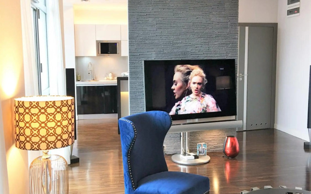 MONDRIAN Luxury Suites & Apartments Market Square IV