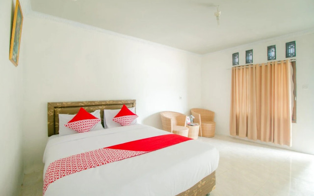 Hotel Ratu Pantai by OYO Rooms