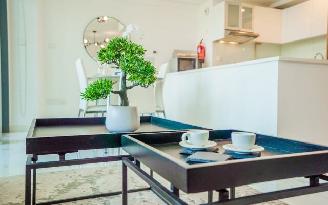 Nasma Luxury Stays - Al Raha Lofts 2
