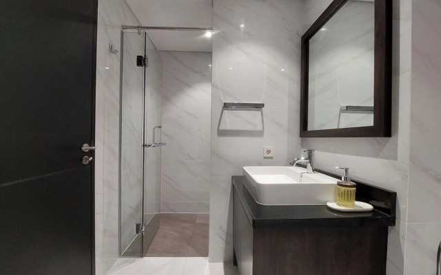 Modern Look And Cozy 1Br Branz Bsd City Apartment