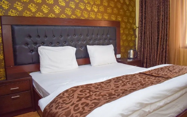 Hotel Prestige