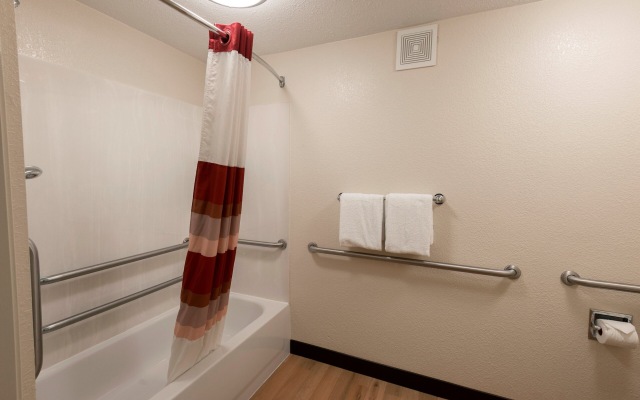 Red Roof Inn PLUS+ Nashville Airport