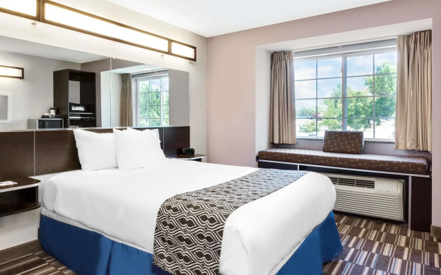 Microtel Inn & Suites by Wyndham Tuscaloosa Near University