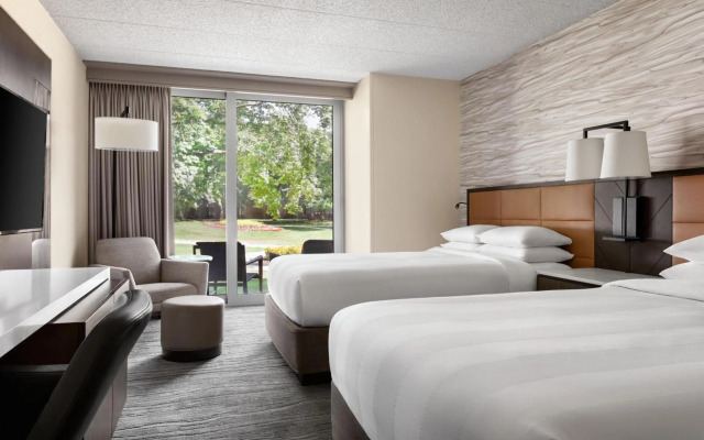 Holland Inn Hotel