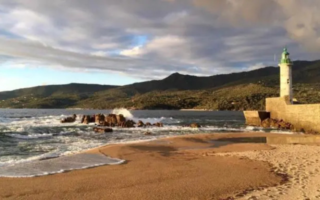 Magnifique appartement devant la plage