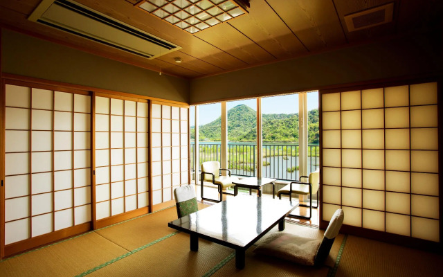 Kinosaki Onsen Oyado Seri