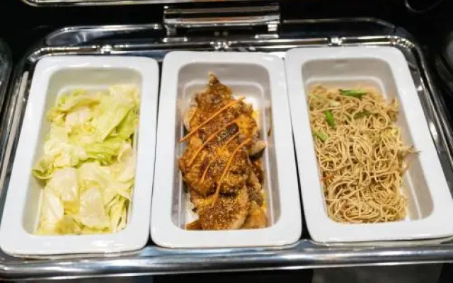 Shanghai Pudong Xiangguo Hotel (Huinan Metro Station)