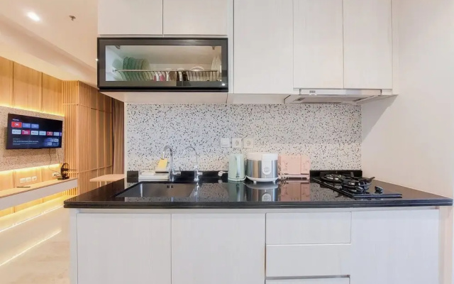 Modern Look And Cozy 1Br Branz Bsd City Apartment