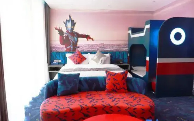 Ultraman Hotel