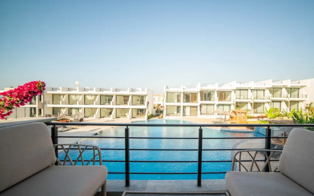 Superfresh Penthouse Studio Apartment With sea View
