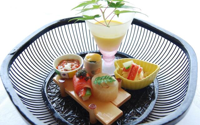 Ryotei Hanayura Ryokan