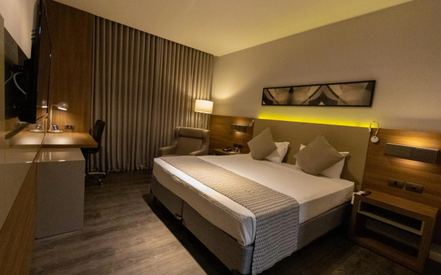 JL Hotel by Bourbon - Image 7