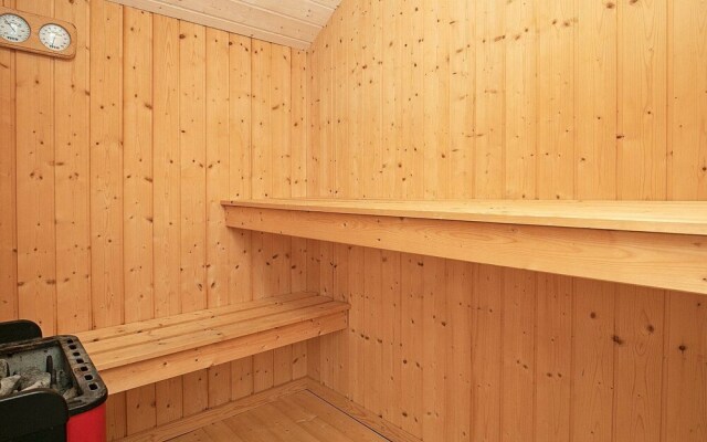 Luxurious Apartment in Væggerløse With Sauna