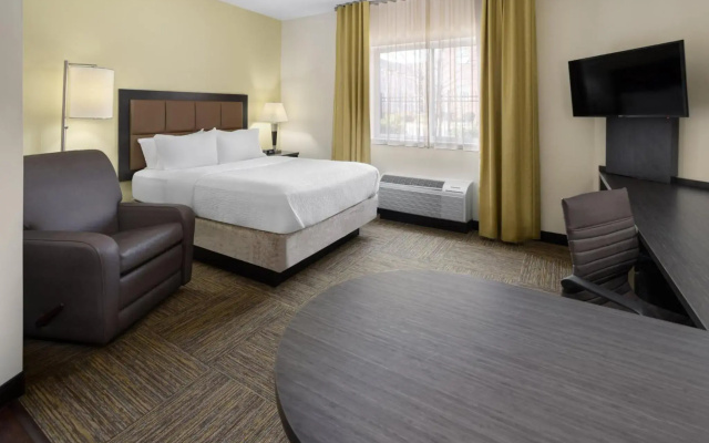 Candlewood Suites Chester - Philadelphia International Airport by IHG