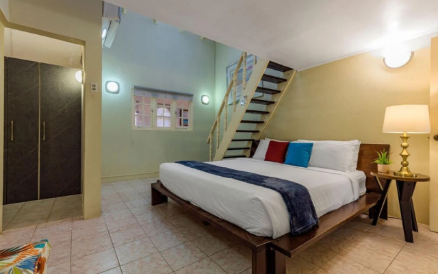 Sleeps 16 Palm Beach - 6BR Villa w Private Pool