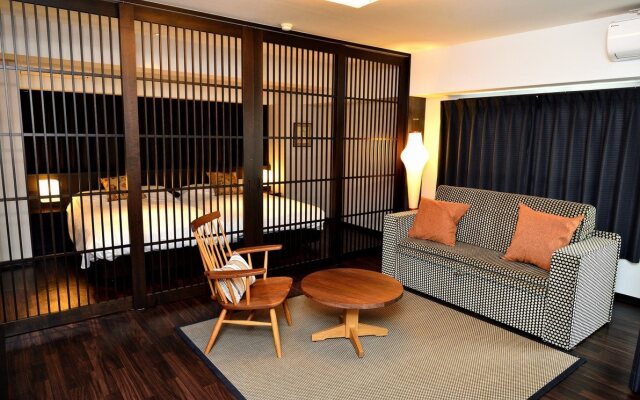 Very Hotel Dotonbori