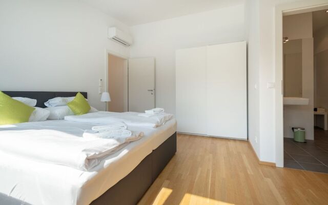 Duschel Apartments Imperial Living