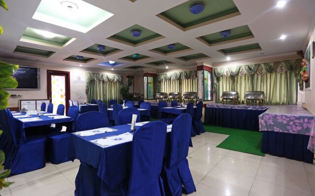 OYO 7786 Hotel Monsoon Palace