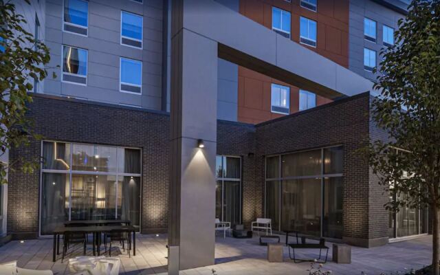 Hampton Inn Boston Woburn
