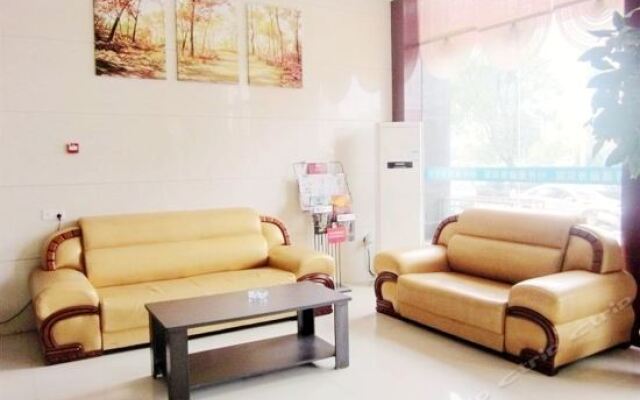 Kaitong Business Hotel