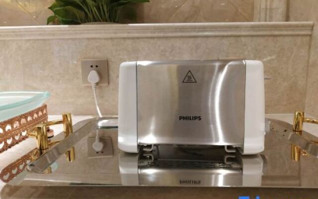 Vienna Hotel (Yantai High-Speed Railway South Station)