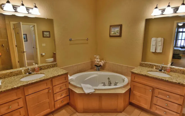Unit 411a 1 BD/ 1 BA Condo