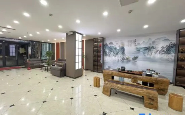 Ningling Spring and Autumn She Theme Hotel
