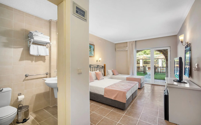 Alados Otel