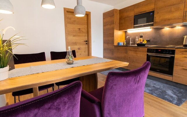Modern Holidayapartment in Center of Mariapfarr
