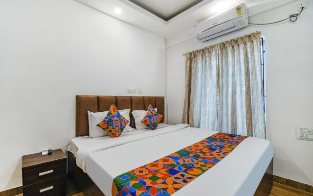 Fabhotel Seven Wonders 55