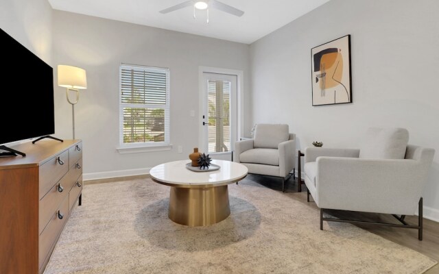 Swiftwater Apartments By Barsala