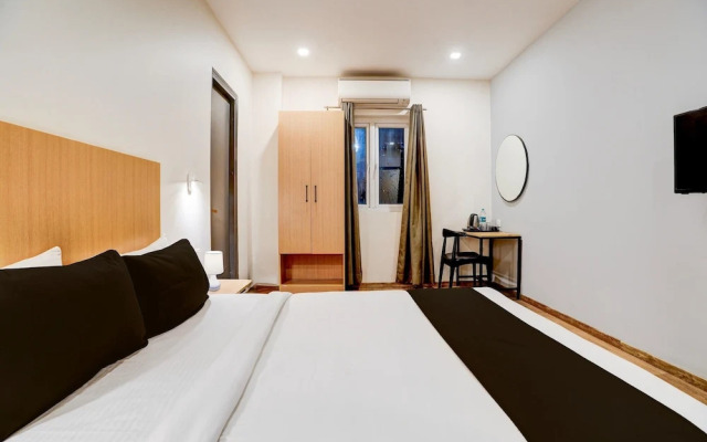 Cozy Stays Near Halasuru Metro Station