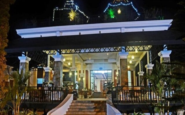 Royal Reward Resort