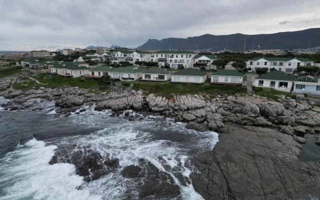 67 Whale Rock Estate, Hermanus