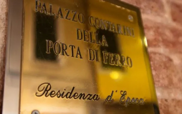 Palazzo Contarini Porta di Ferro